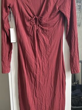 Wilfred Chelsea Midi Dress - Garnet Red